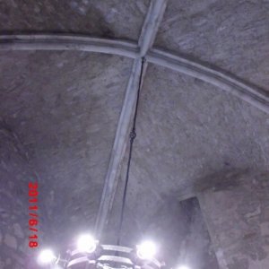 18.6.2011 12:38, autor: Matej Jankovič / hrad Hainburg-strop veže